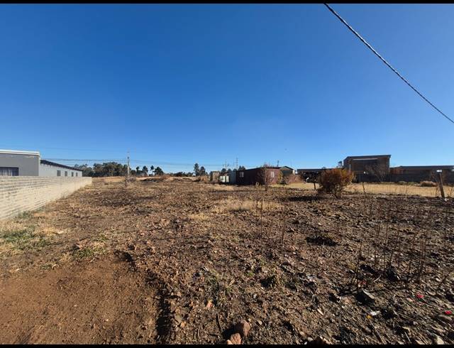 785M² VACANT LAND FOR SALE IN UNITAS PARK